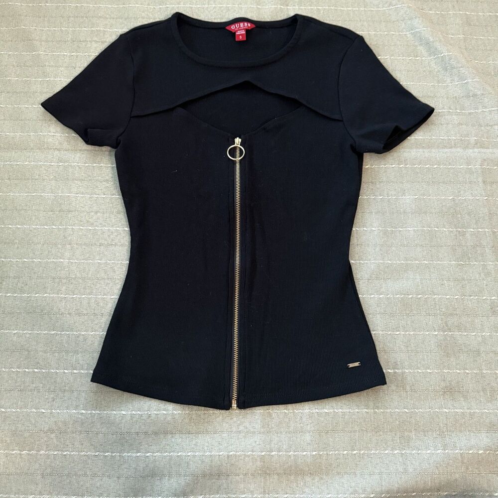 Guess womens black short sleeve zip up top size s great condition